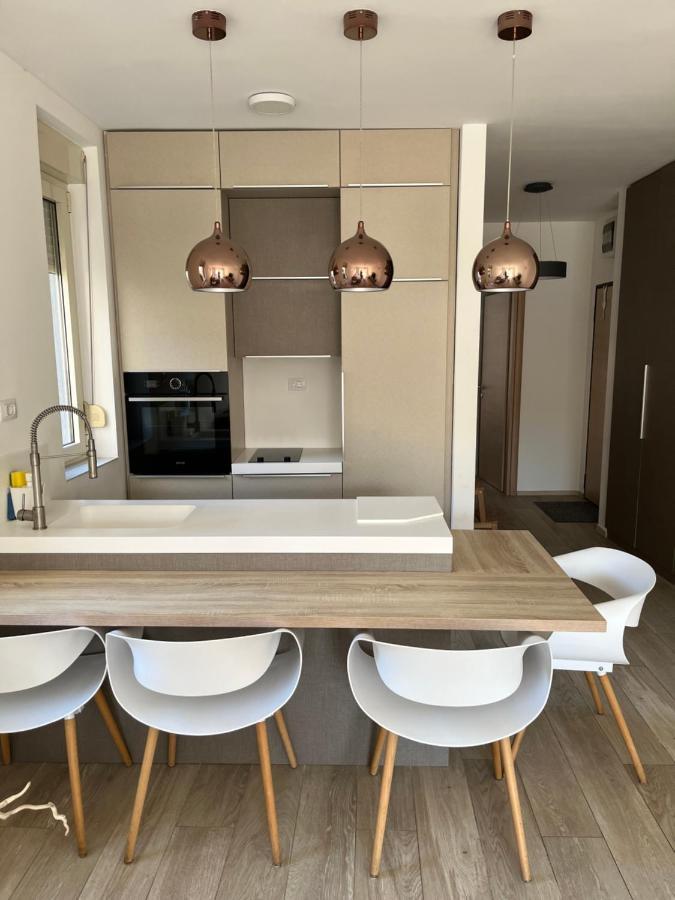 Atina Apartment, City Centre Budva ,Luxurious, Bright, Parking Buitenkant foto