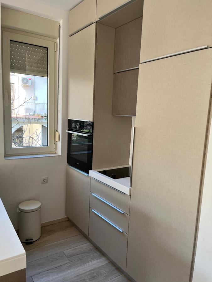 Atina Apartment, City Centre Budva ,Luxurious, Bright, Parking Buitenkant foto
