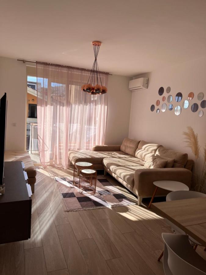 Atina Apartment, City Centre Budva ,Luxurious, Bright, Parking Buitenkant foto