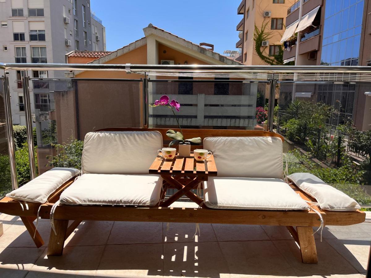 Atina Apartment, City Centre Budva ,Luxurious, Bright, Parking Buitenkant foto